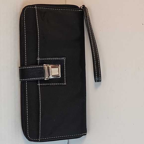 LOFT Handbags - Loft- travel wallet/portfolio/passport holder